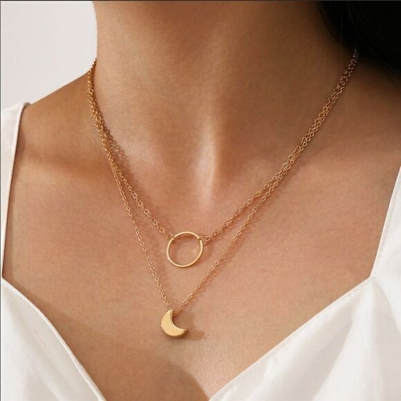 Necklace Multilayered Crescent Moon Versatile Cute - Picture 1 of 6